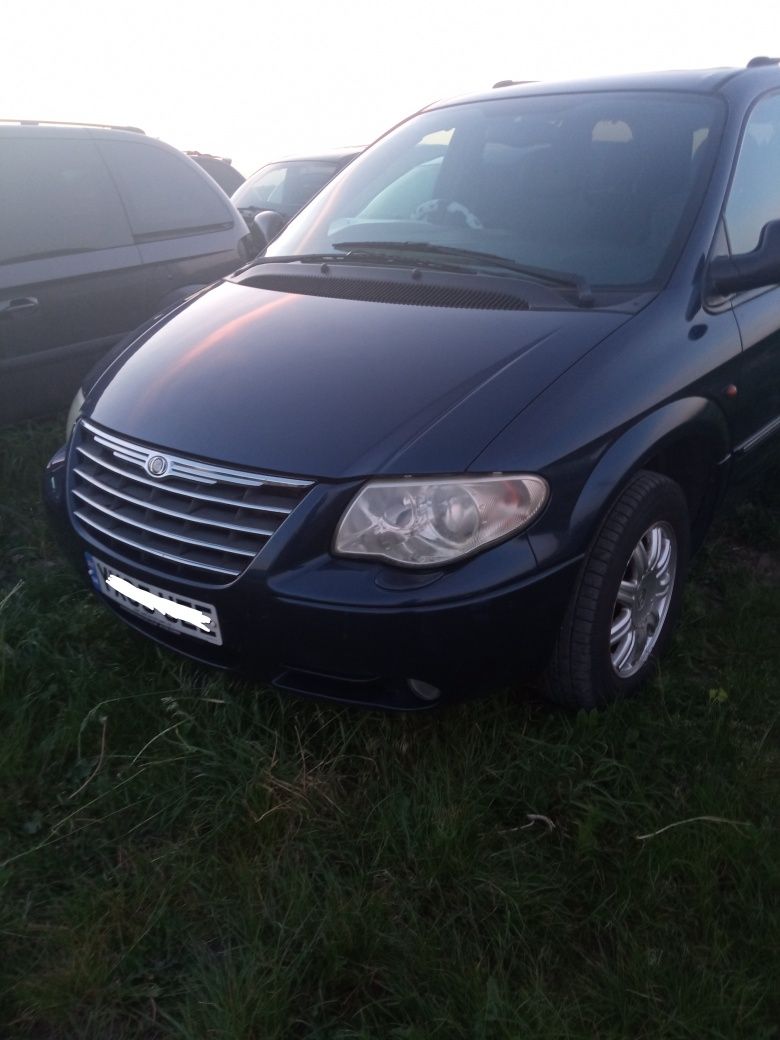 Zderzak przód Chrysler Voyager IV Grand Voyager IV 04-07 lift PB8