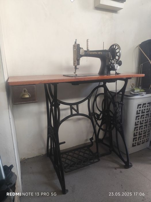Maszyna do szycia Naumann zabytkowa