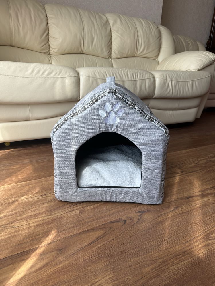 Лежанка будинок для собаки або кота