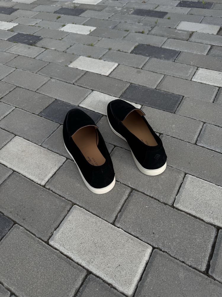 Loro Piana black