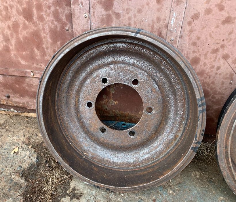 Диски колёс ( тормозные ) 2 ПТС 4 ( тракторный прицеп )