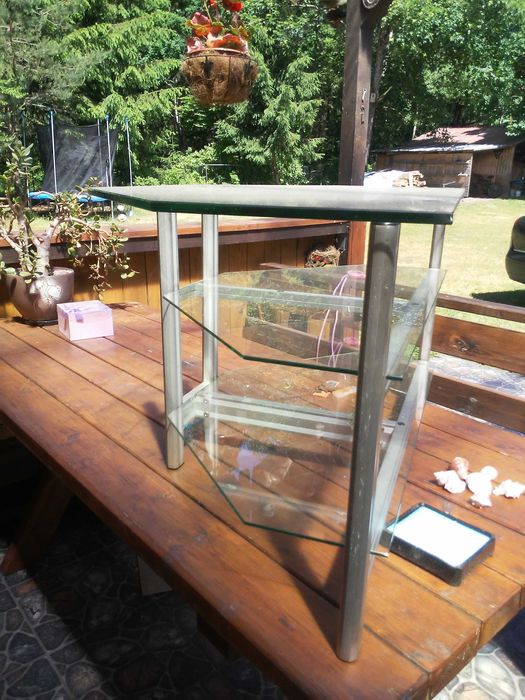 Stolik szklany pod tv