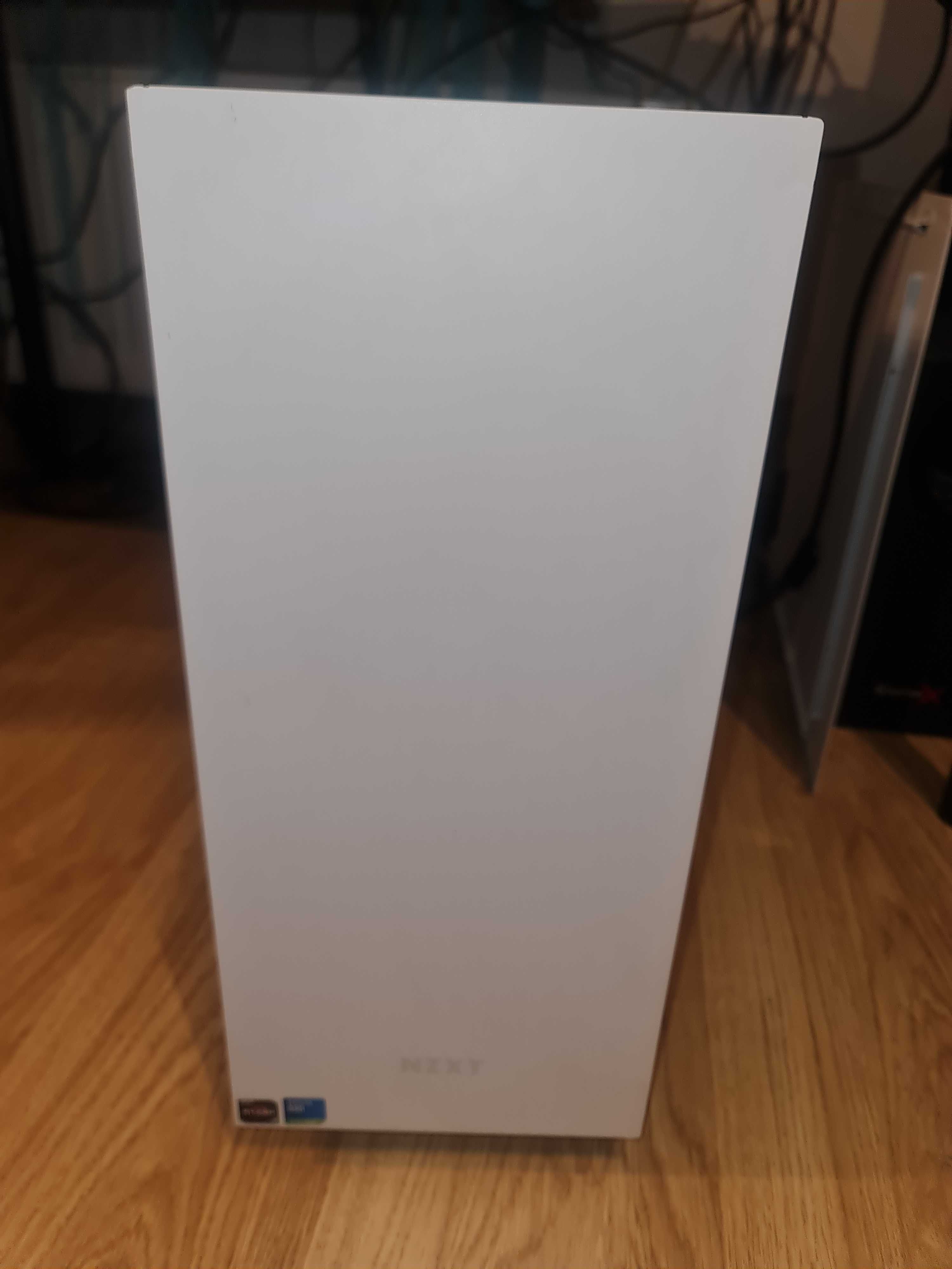 Komputer PC – Ryzen R7 1700X, GTX 1080, 32GB RAM, chłodzenie wodne