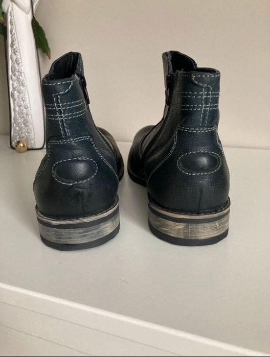 Buty, botki skórzane Lasocki 41/42, stan bardzo dobry.