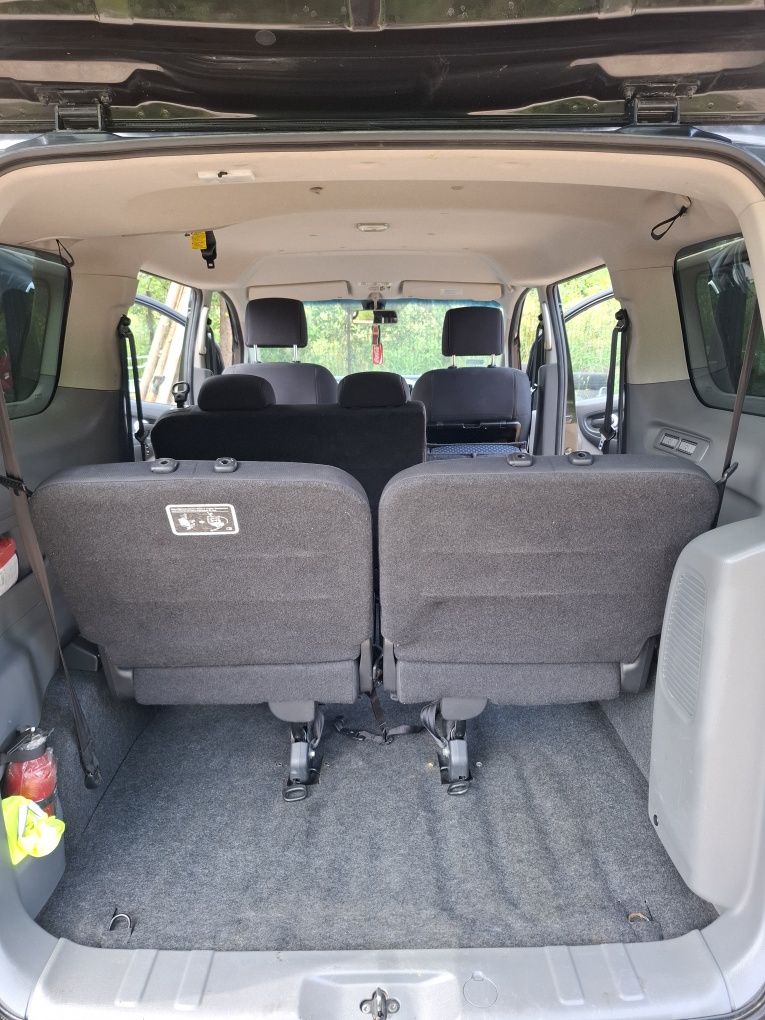 Nissan nv200 evalia 7-osobowy