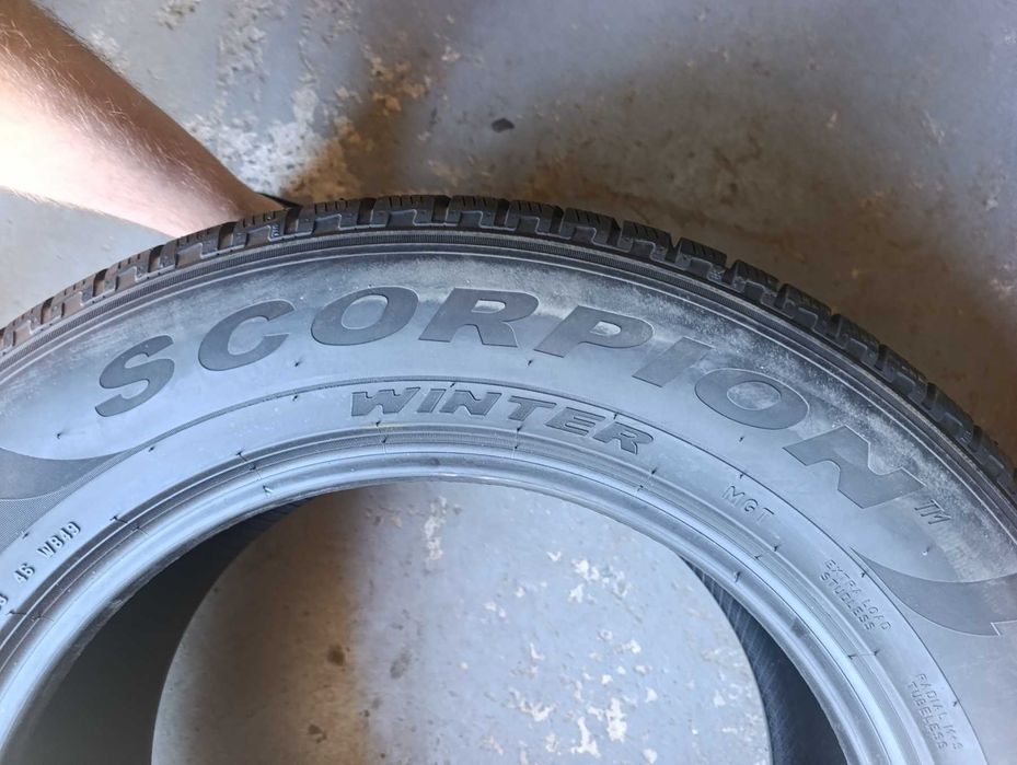 255 60 18 Pirelli ScorpionWinter шини зима