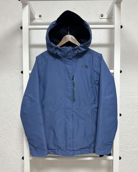 Женская куртка the north face Л размер Hyvent утеплена