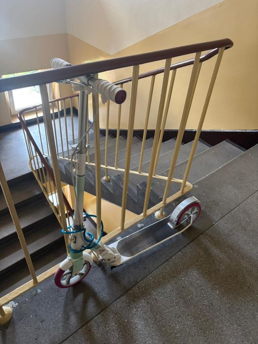 Hulajnoga dziecięca Oxelo Mid 9.