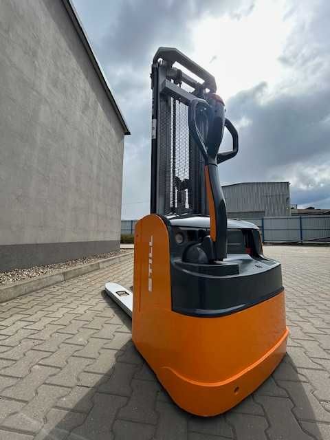 Wózek paletowy z masztem elektryczny Still EGV 16