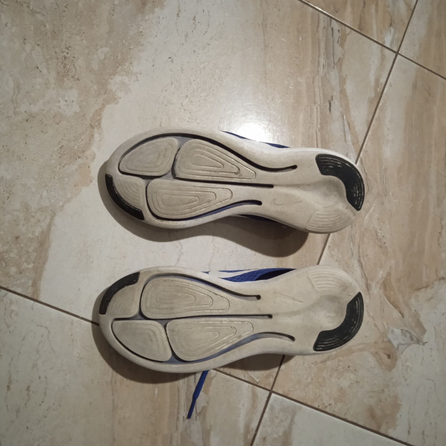 Buty sportowe Nike 39