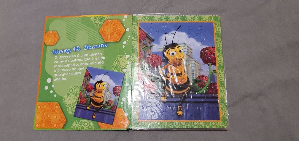 Livro de puzzles "a história de uma abelha" Bee movie