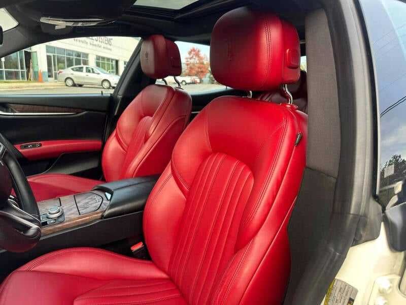 2017 Maserati Ghibli