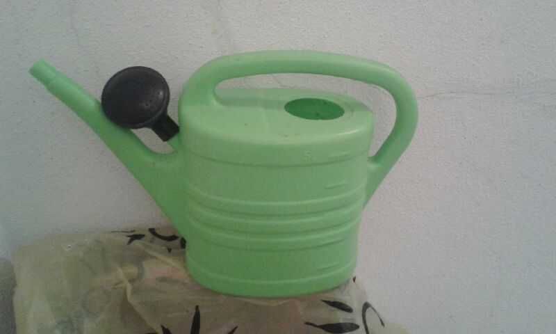 Regador de 5 litros