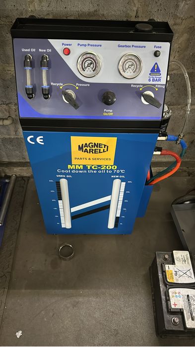 Urzadzenie do wymiany oleju magnetti marelli TC-200