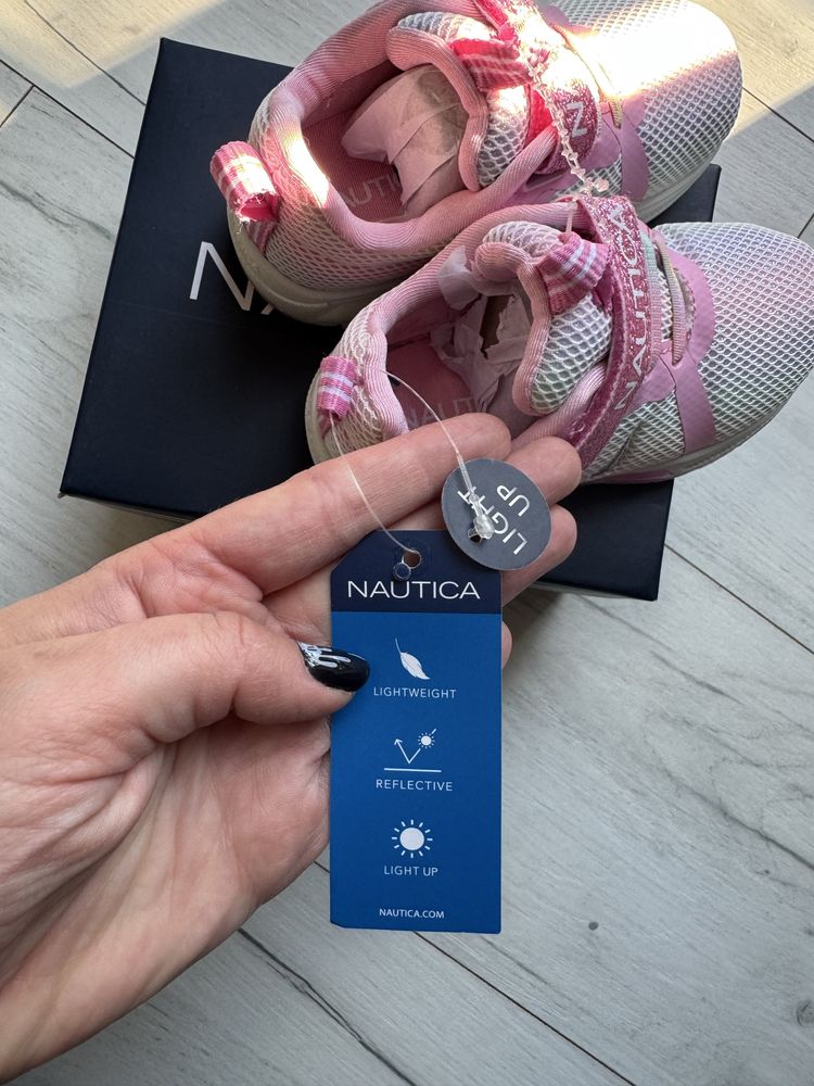 Buty Nautica świecące w ciemności dla dziewczynki NOWE