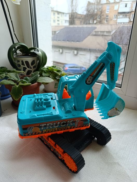 Екскаватор дитячий, інерційний