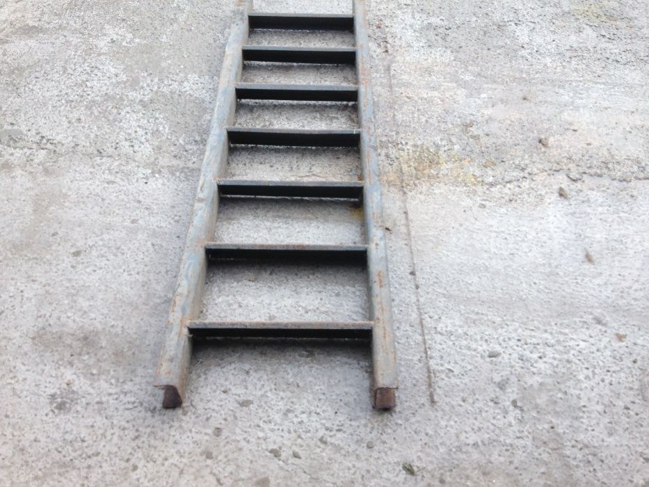 Лестница металлическая