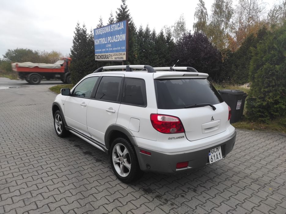 Mitsubishi Outlander 2.4Gaz.Automat 4x4 2005 rok