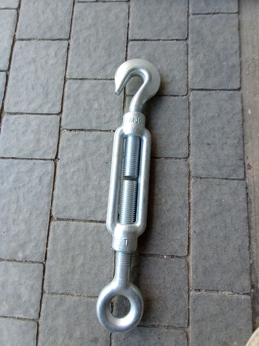 Śruba rzymska z hakiem