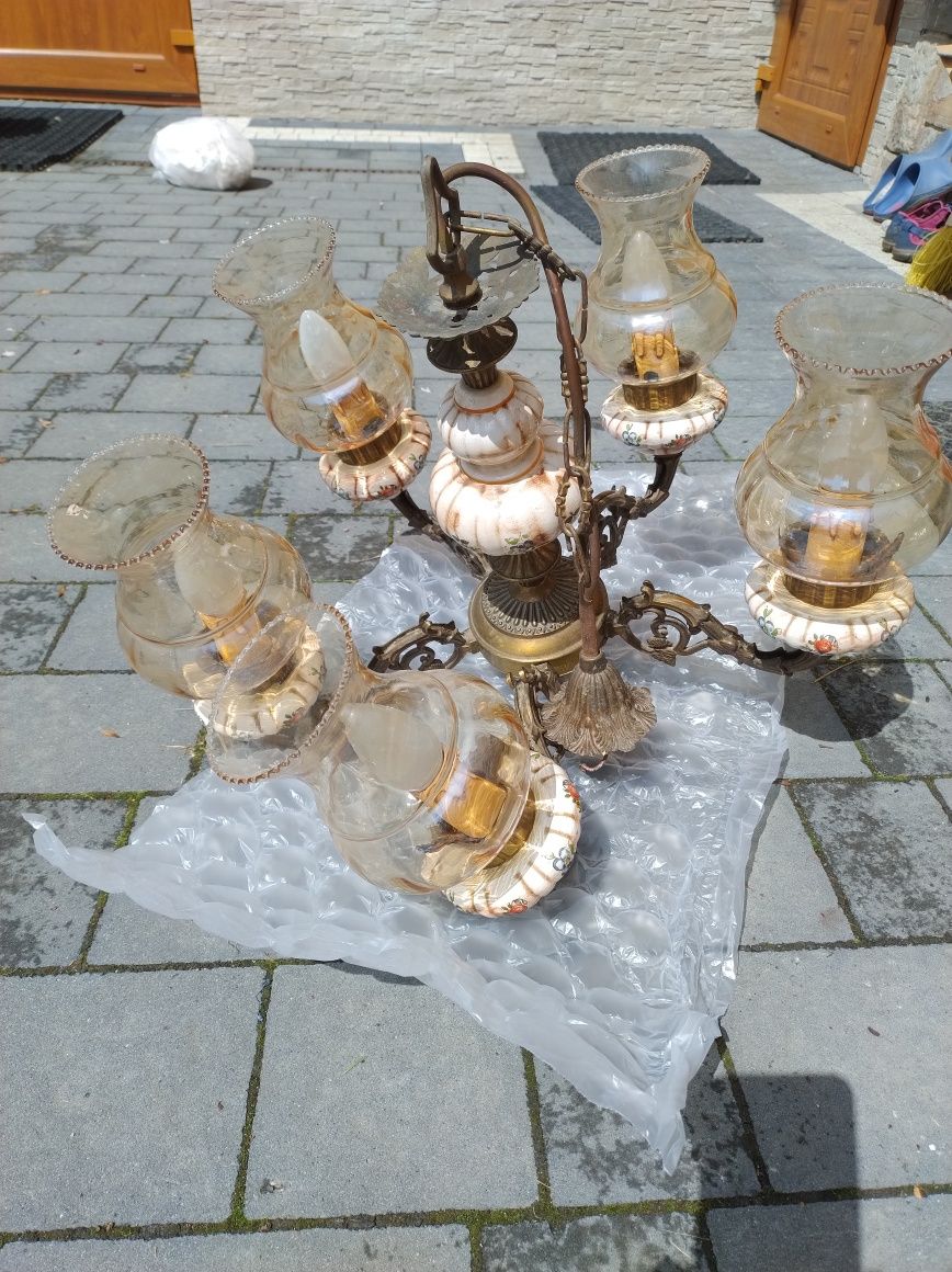 Używane lampy oświetleniowe