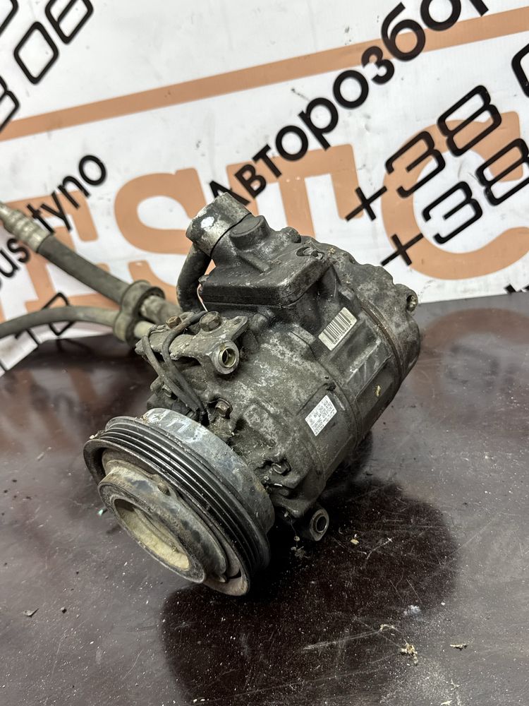 Компрессор кондиционера superb 1 passat b5 audi a6 a4  8D0260808