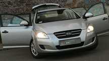 Kia Ceed 1,6 16V-Klimatyzacja-Multifunkcja-Czujniki Parkowania-Zarejestrowany
