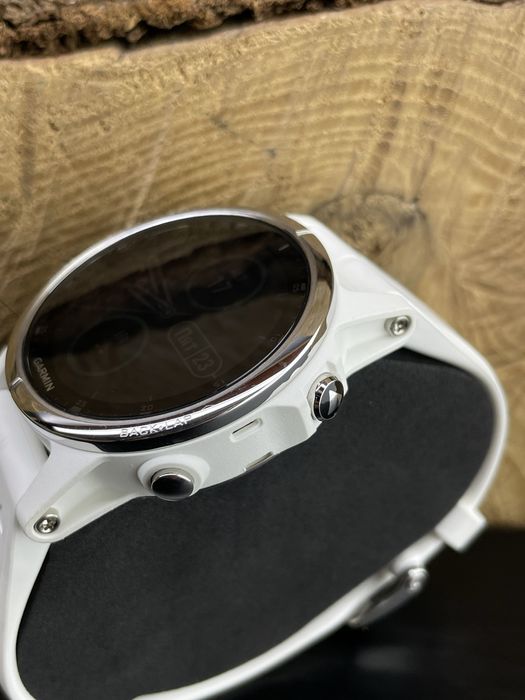 Смарт-годинник Garmin Fenix 5S Plus Sapphire