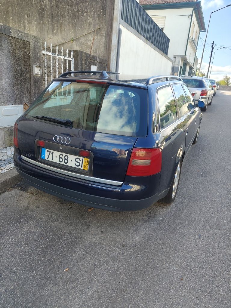 Audi A6 para peças ou reparar
