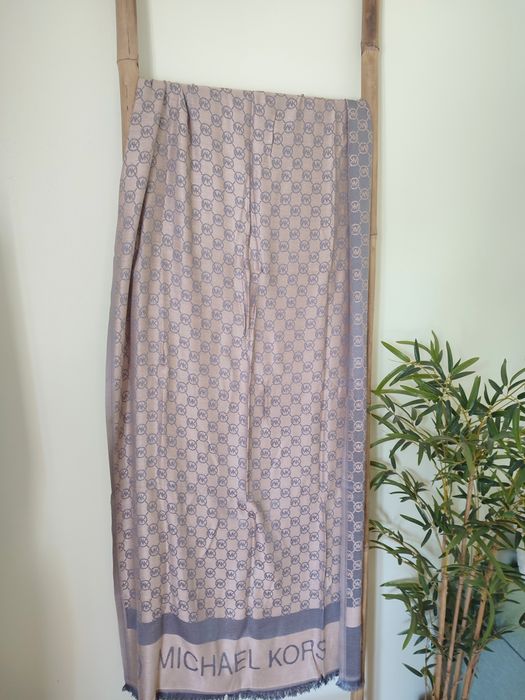 Echarpe/ cachecol Michael Kors