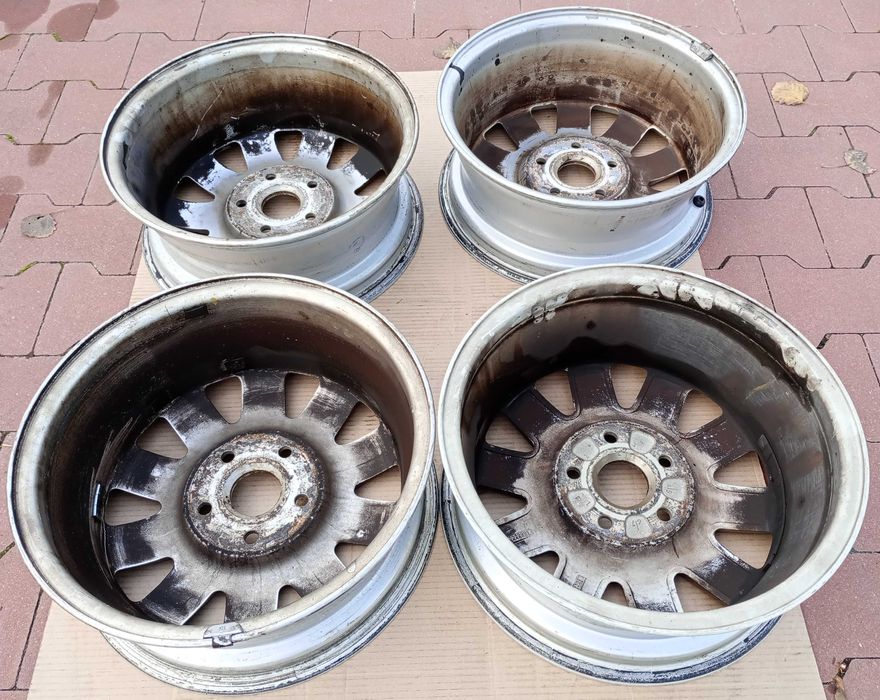 Aluminiowe oryginalne felgi do audi A4 B5 + dekielki