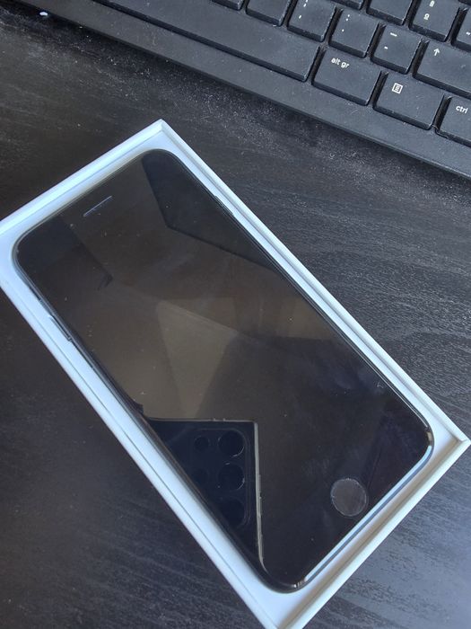 iPhone SE Midnight 64GB 2022