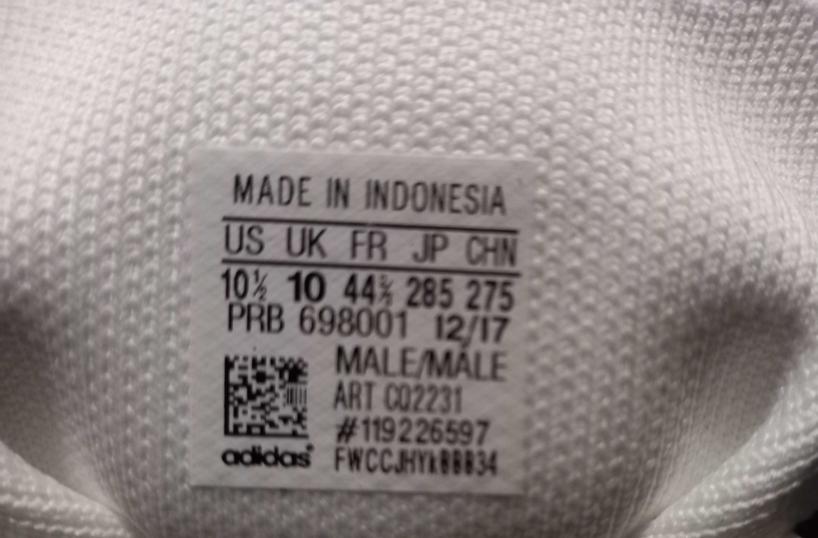 Adidasy superstar Primeknit białe z oryginalnym pudełkiem.