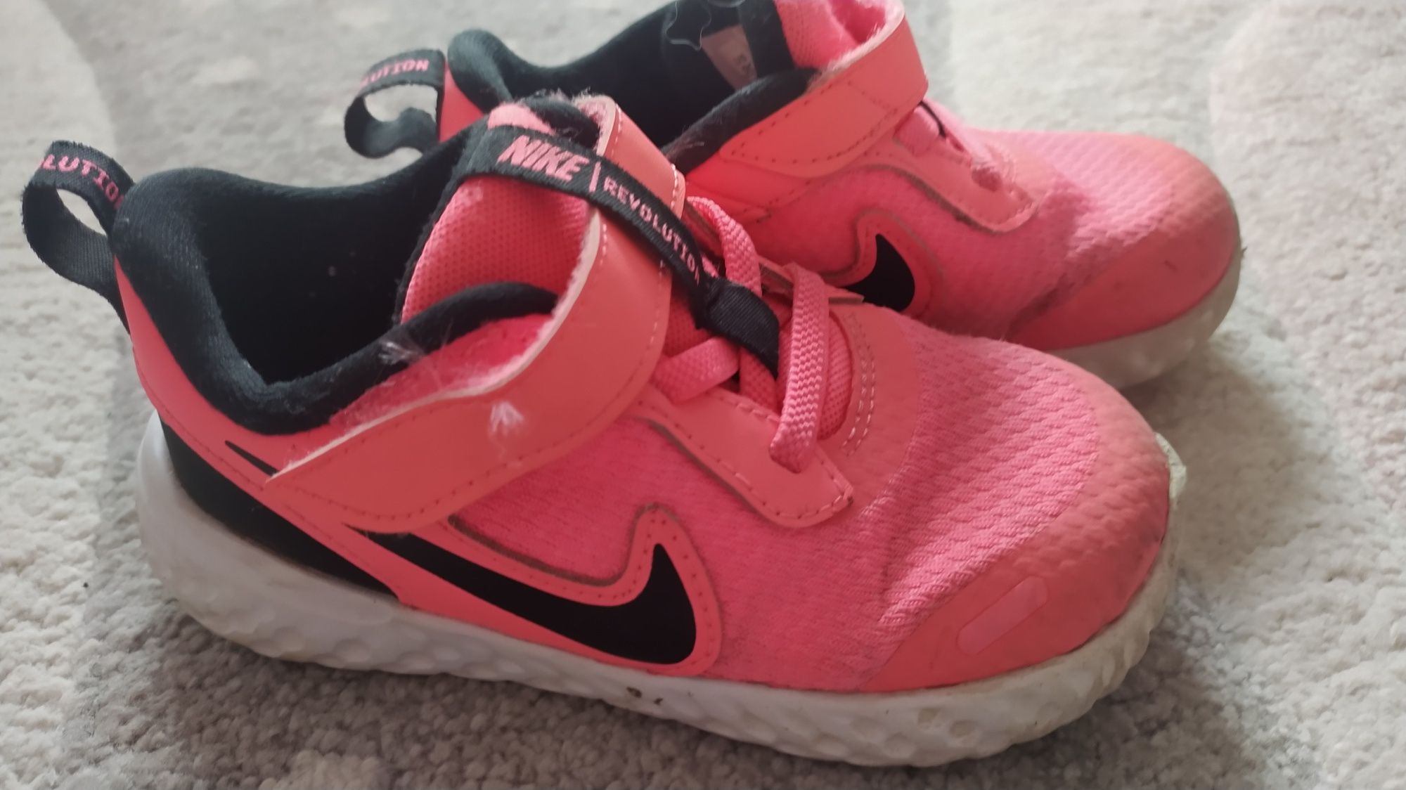 Buty sportowe nike rozmiar 26