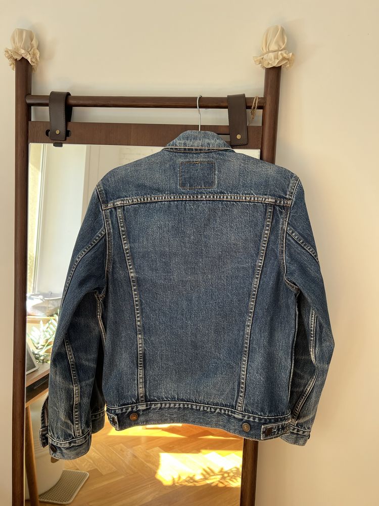 Kurtka jeansowa trucker granatowa Levi’s S
