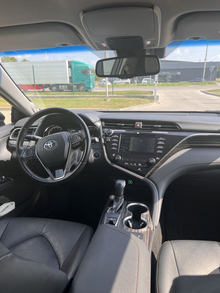 Toyota camry 2018 європа