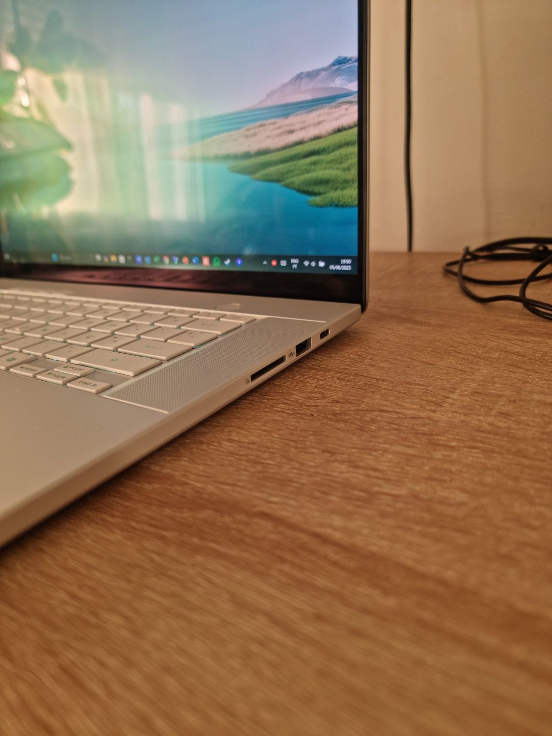 Asus Rog Zephyrus G16 Ryzen 9 AI 370 HX RTX 4070