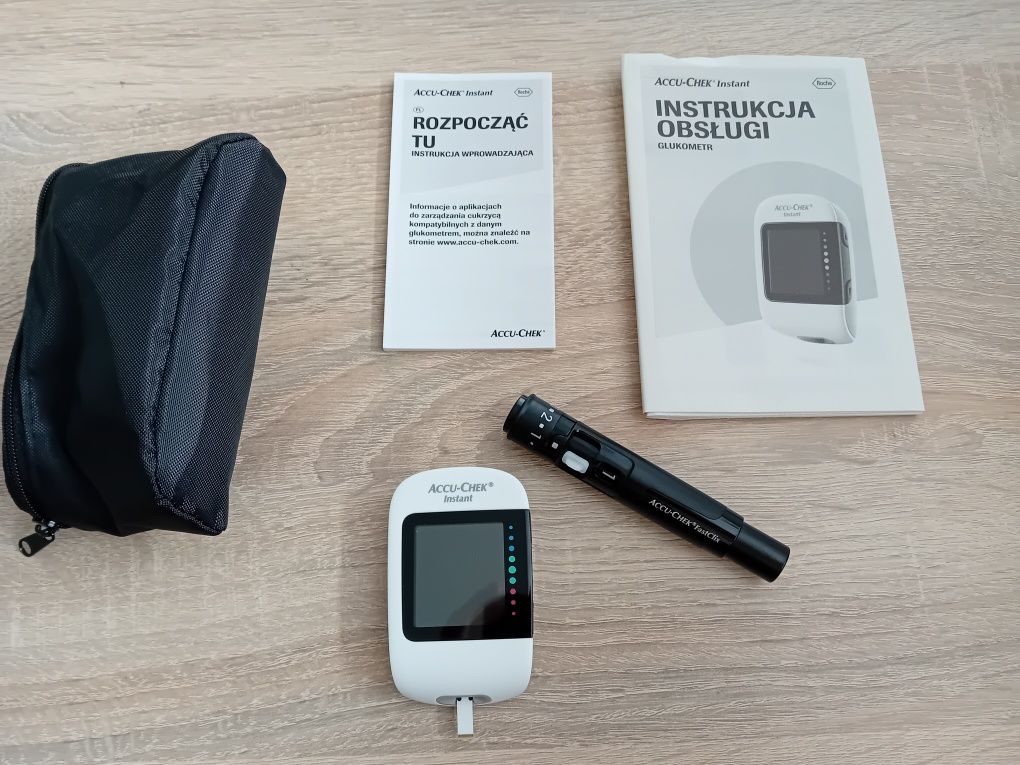 Accu-Chek Instant Glukometr i nakłuwacz