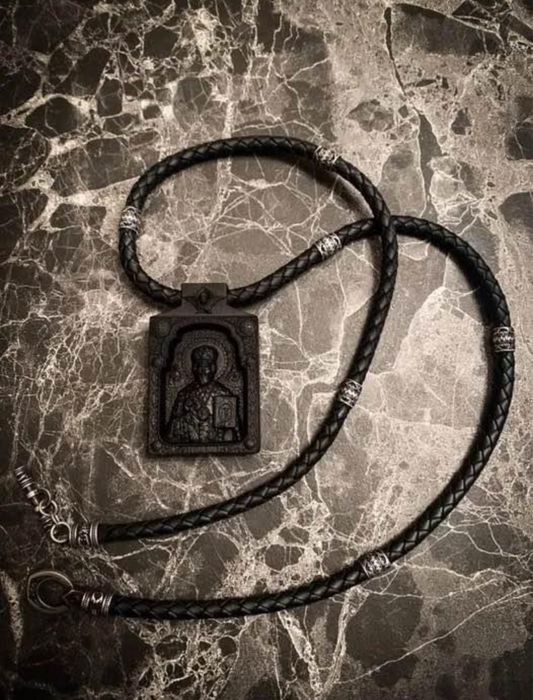 Ладанка деревянная моренный дуб и серебряный усиленный шнурок кожа