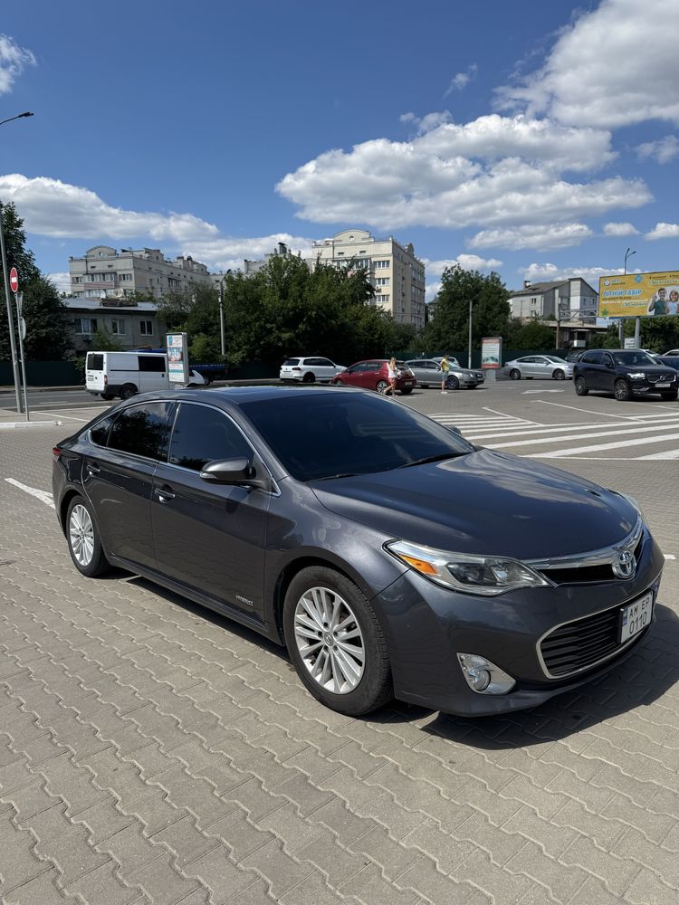 Продам Toyota Avalon