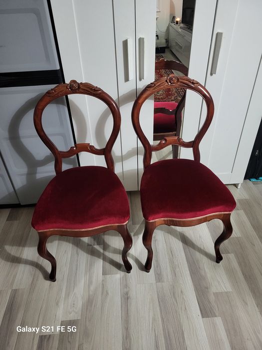 Krzesła rokoko XlX wiek
