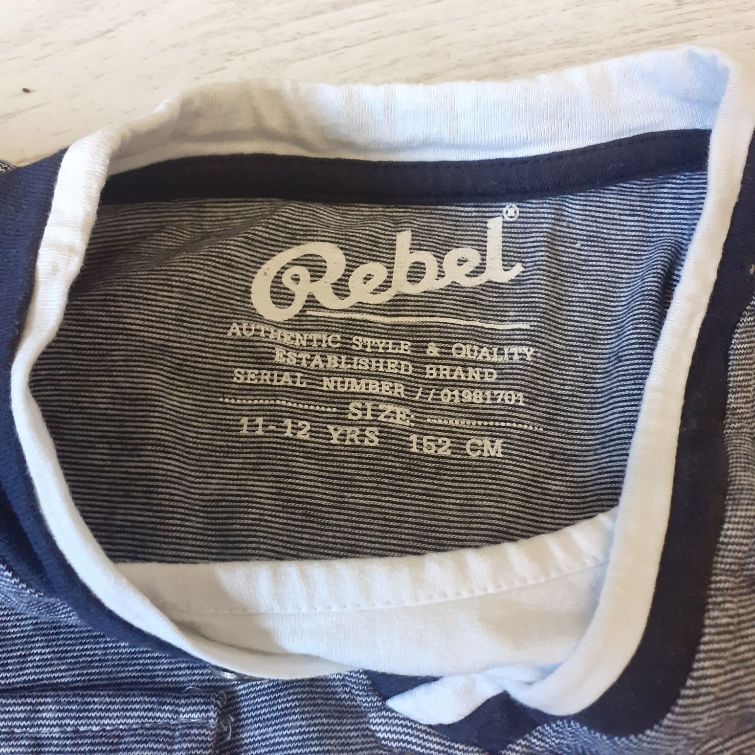 Bluzka Rebel 146-152 rozmiar