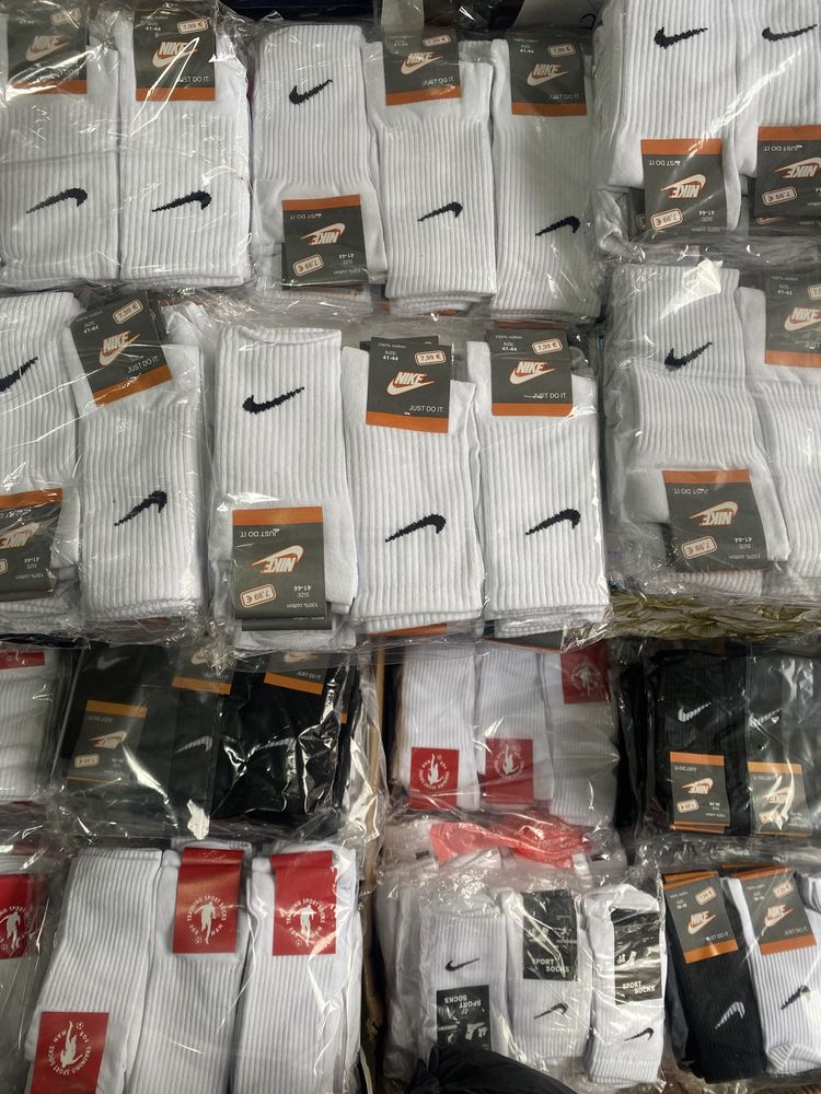 Шкарпетки Nike  280 грн(12 пар)