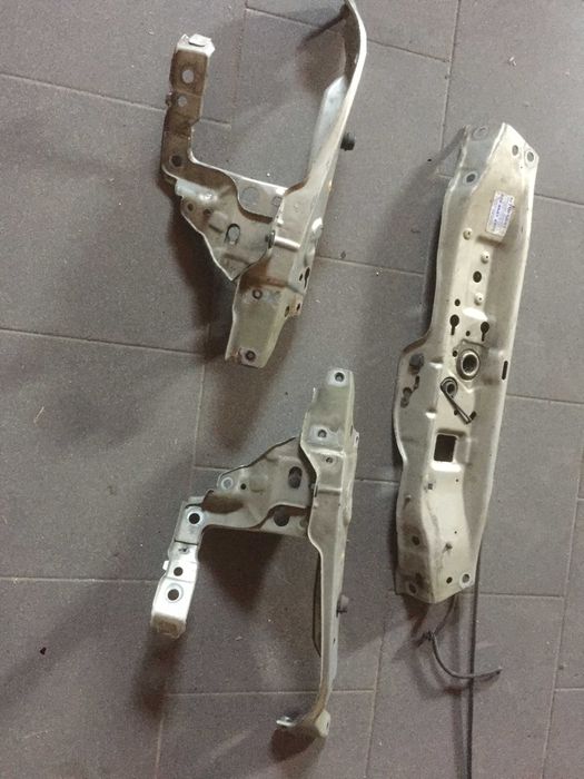 Панель передня 93180008 телевізор окуляр 93180042 Opel Astra H