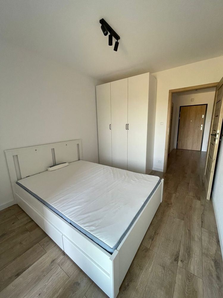 Dwupokojowe mieszkanie z balkonem ( Księże Górki )