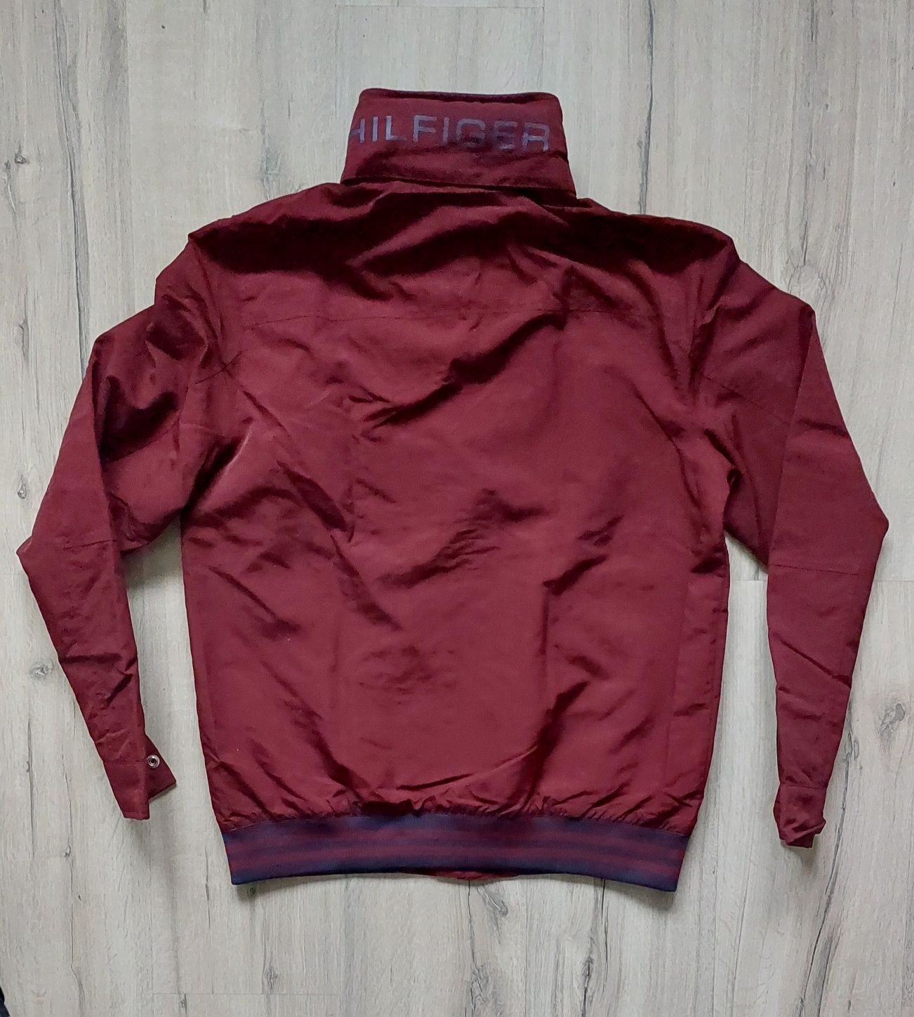 Tommy Hilfiger nowa kurtka męska lekka z kapturem przeciwdeszczowa r.
