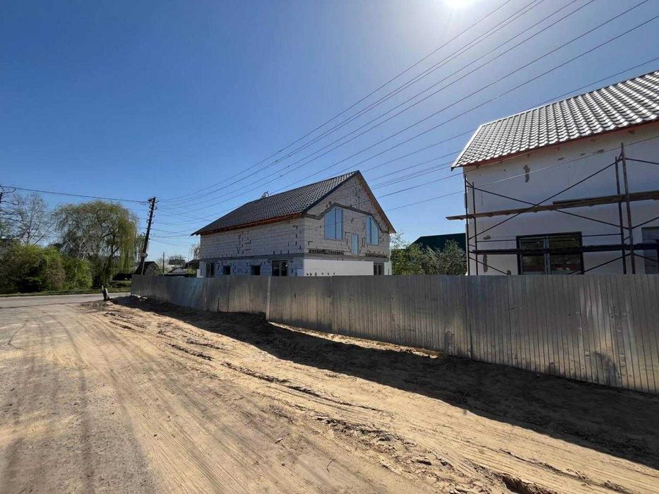 Продаж готових дуплексів в Бучі поблизу школи та Жд