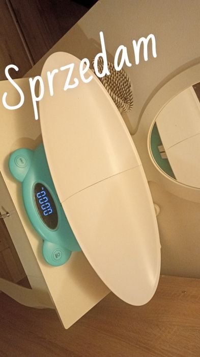 Waga niemowlęca , stan bardzo dobry