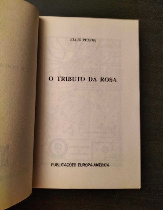 Ellis Peters - O tributo da rosa : Um enigma medieval