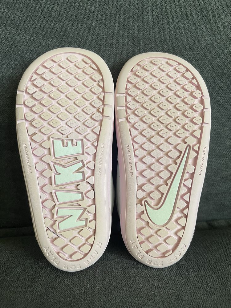 Кросівки дитячі для дівчинки Nike Pico 5 розм. 25 ( 15,5 см)
