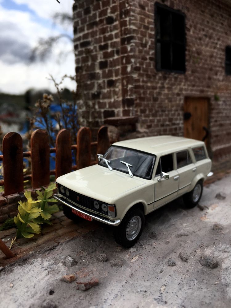 Czasopismo - FIAT 125P 4x4-auta PRL,model,autka,kolekcja